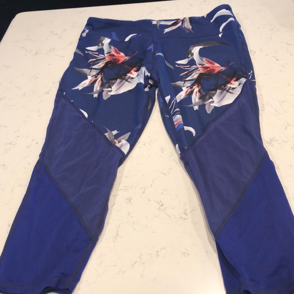 Fabletics Capri active wear leggings floral